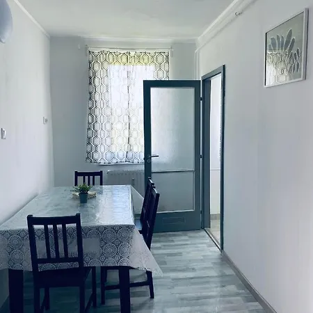 Charles Apartman Appartamento *